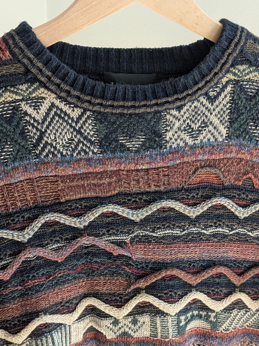 Vintage Coogi Style Abstract Textured Chunky Crewneck Sweater In Terracotta/Navy - Picture 6 of 8